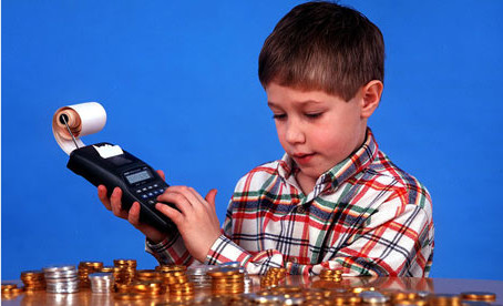 Savings - A child calculates his savings