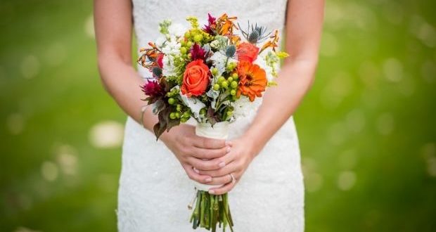 best flowers for a bridal bouquet