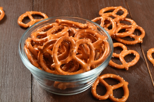 a bowl of pretzels