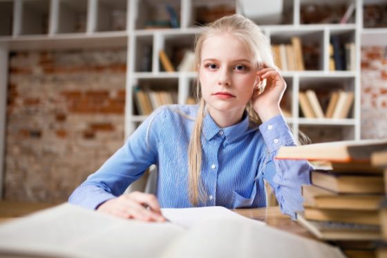 ways to help your teen get on the right path-teen girl studying