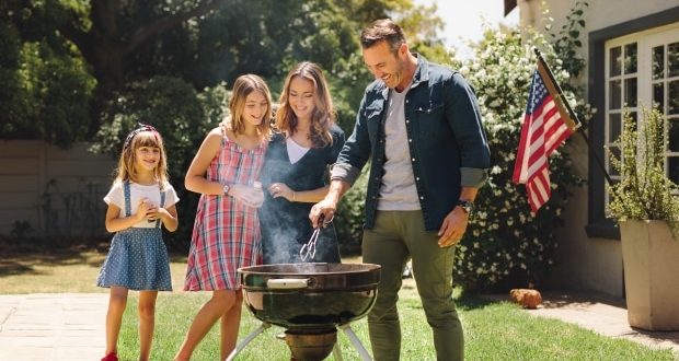 A stepparent's guide to a safer summer-A family making barbecue