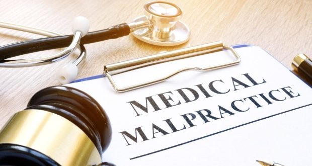 How to cope with medical malpractice- Medical Malpratcice text