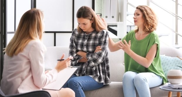 How to help your teen deal with OCD-Therapy session for a teen with OCD