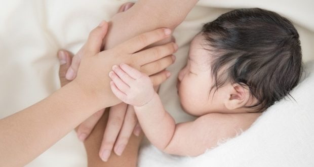 Important things new parents should know- A new born baby