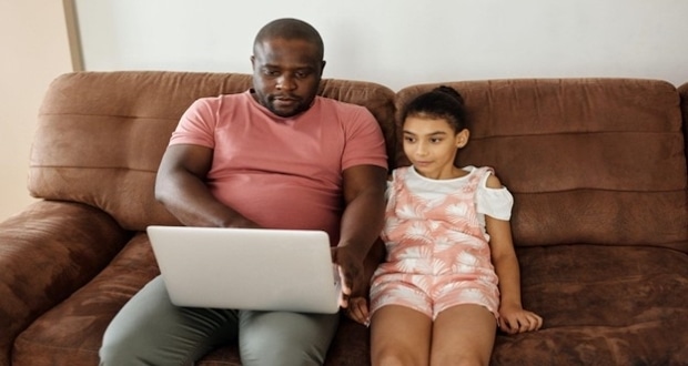 How to prepare for your stepdaughters period - A dad and daughter