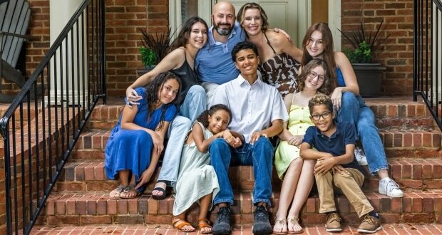 Tips For Resolving Blended Family Problems-A big happy blended family