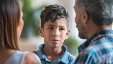 A tense exchange of children between separated parents during a custody handover